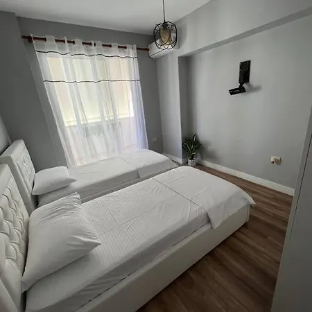 Sunny Retreat On The Апартаменты