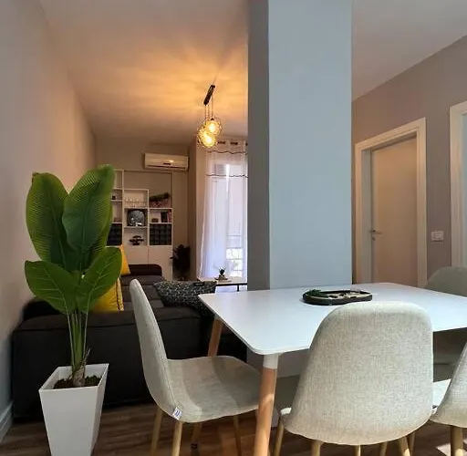 Sunny Retreat On The *